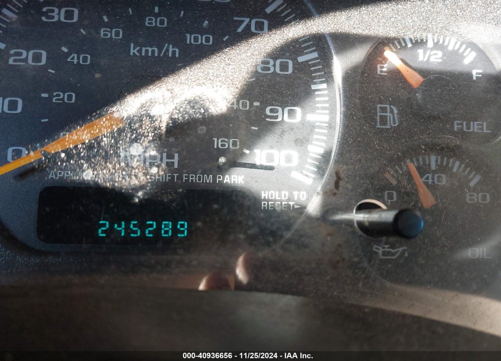 2002 CHEVROLET TAHOE Z71 VIN: 1GNEK13TX2R189399