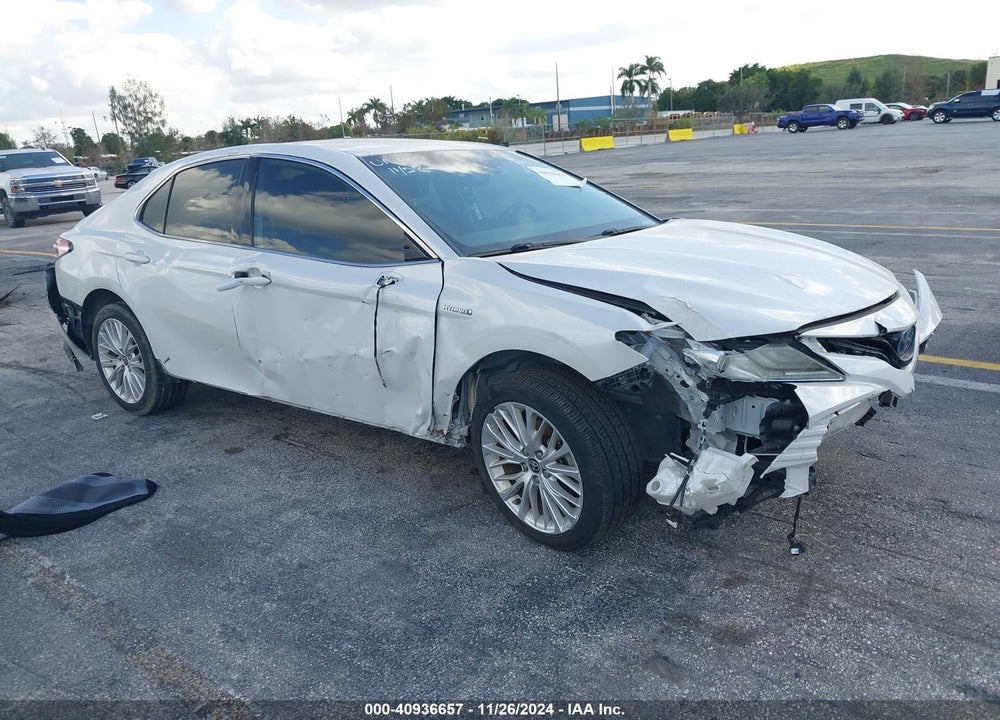 2020 TOYOTA CAMRY XLE HYBRID VIN: 4T1F31AK0LU540514
