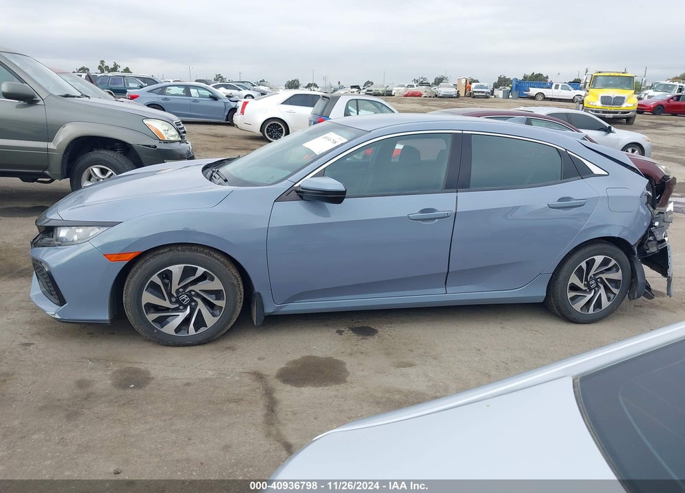 2019 HONDA CIVIC LX VIN: SHHFK7H32KU405226