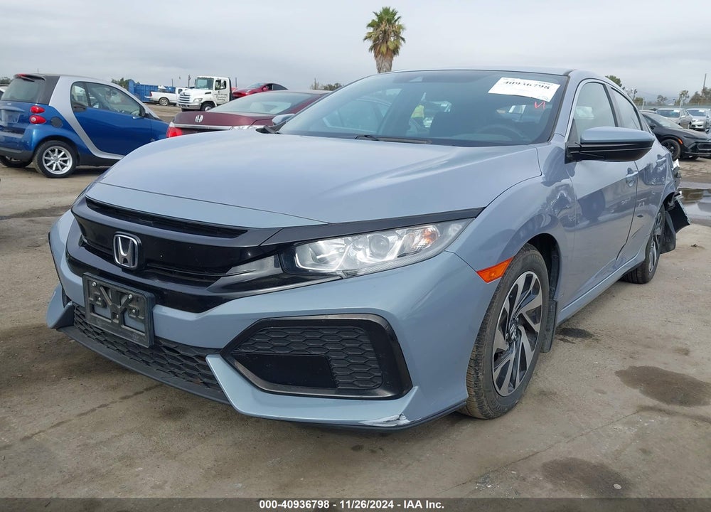 2019 HONDA CIVIC LX VIN: SHHFK7H32KU405226