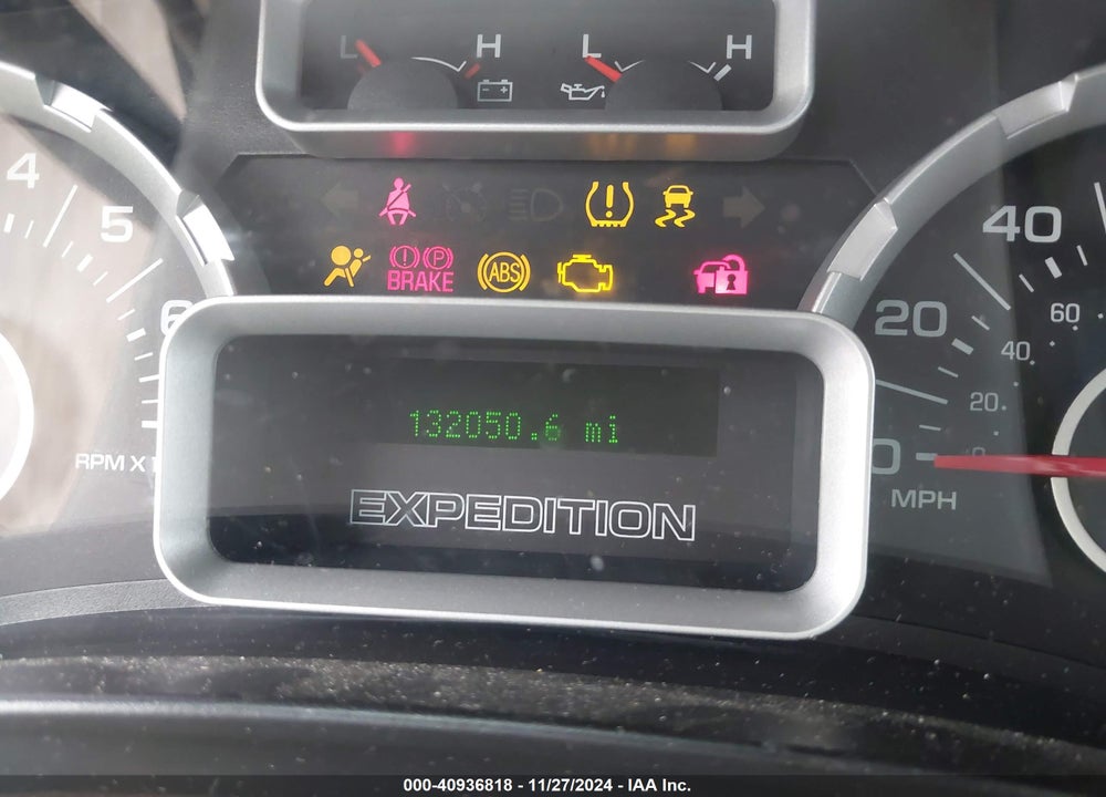 2010 FORD EXPEDITION XLT VIN: 1FMJU1G52AEB50692