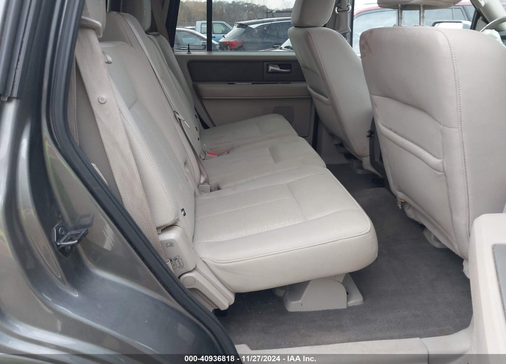 2010 FORD EXPEDITION XLT VIN: 1FMJU1G52AEB50692