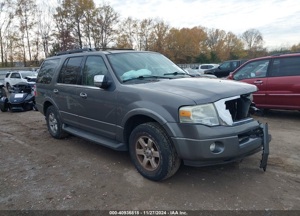 2010 FORD EXPEDITION XLT VIN: 1FMJU1G52AEB50692