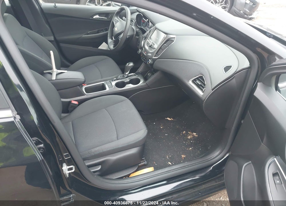 2017 CHEVROLET CRUZE VIN: 1G1BE5SM0H7193902