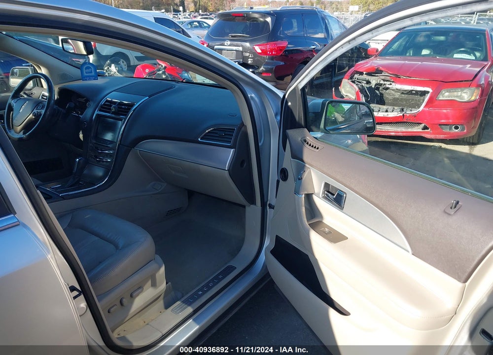 2013 LINCOLN MKX VIN: 2LMDJ6JK8DBL02576