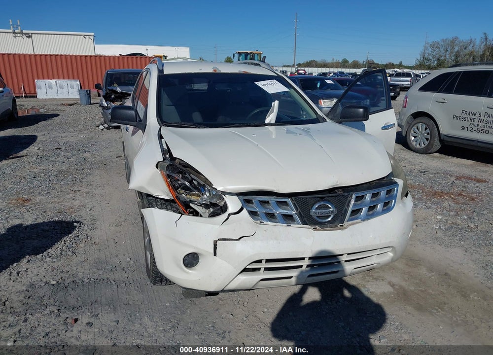 2014 NISSAN ROGUE SELECT S VIN: JN8AS5MT9EW623559