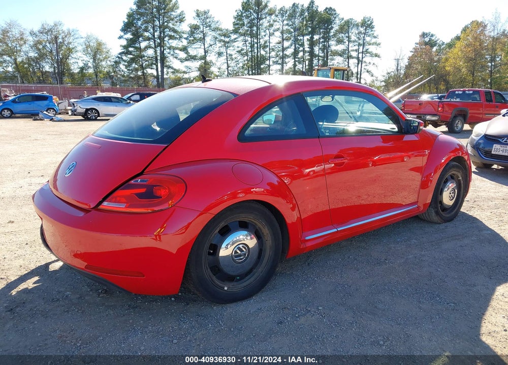 2012 VOLKSWAGEN BEETLE 2.5L VIN: 3VWJX7AT1CM638225