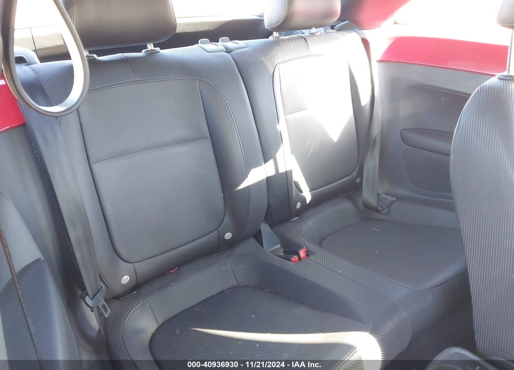 2012 VOLKSWAGEN BEETLE 2.5L VIN: 3VWJX7AT1CM638225