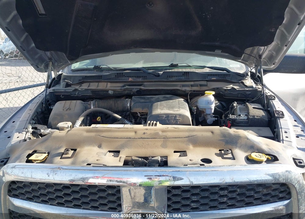 2021 RAM 1500 CLASSIC VIN: 1C6RR6LG9MS533801