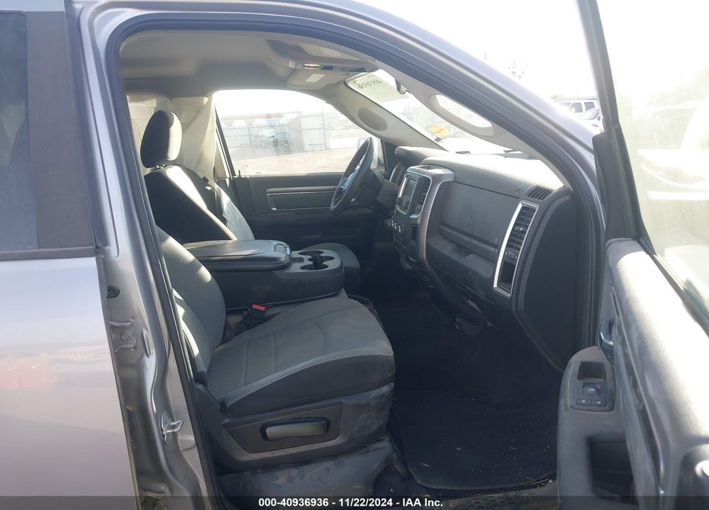 2021 RAM 1500 CLASSIC VIN: 1C6RR6LG9MS533801