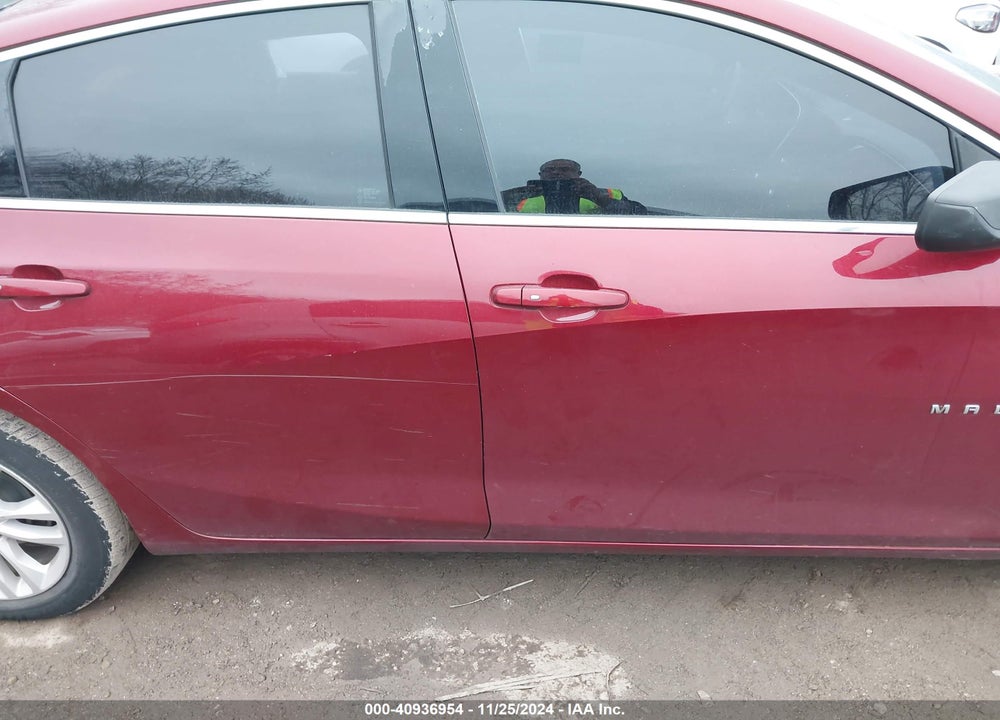 2018 CHEVROLET MALIBU LT VIN: 1G1ZD5STXJF207101