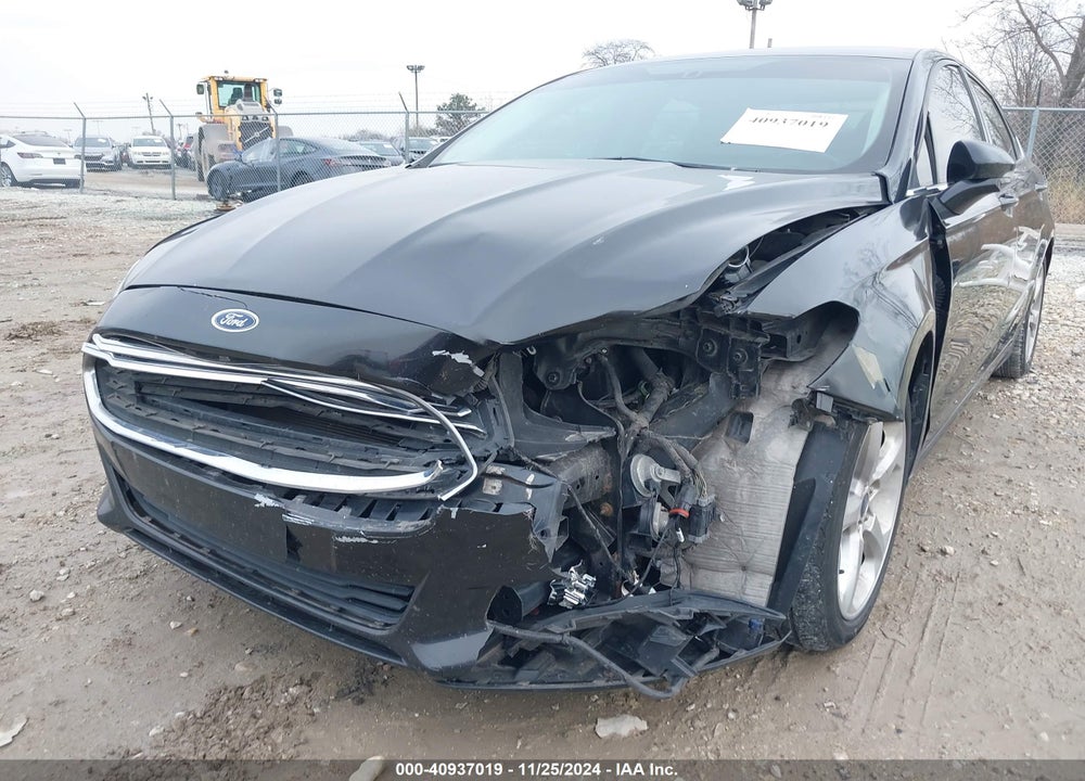 2013 FORD FUSION SE VIN: 3FA6P0H7XDR321949