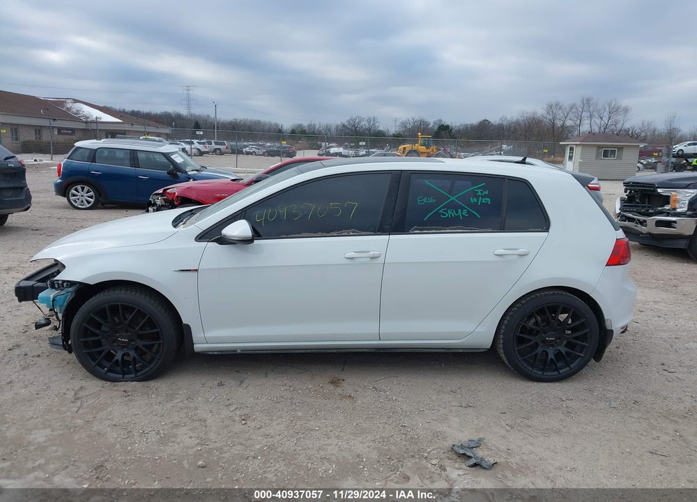 2015 VOLKSWAGEN GOLF TDI SEL 4-DOOR VIN: 3VW2A7AU3FM045503