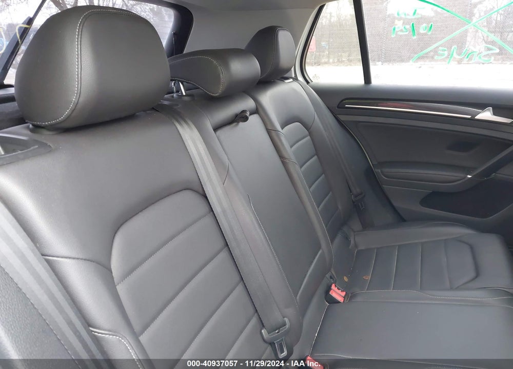 2015 VOLKSWAGEN GOLF TDI SEL 4-DOOR VIN: 3VW2A7AU3FM045503
