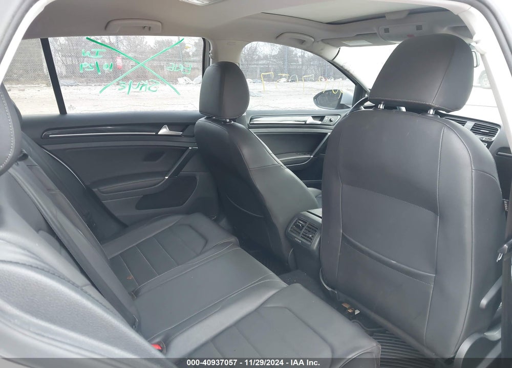 2015 VOLKSWAGEN GOLF TDI SEL 4-DOOR VIN: 3VW2A7AU3FM045503