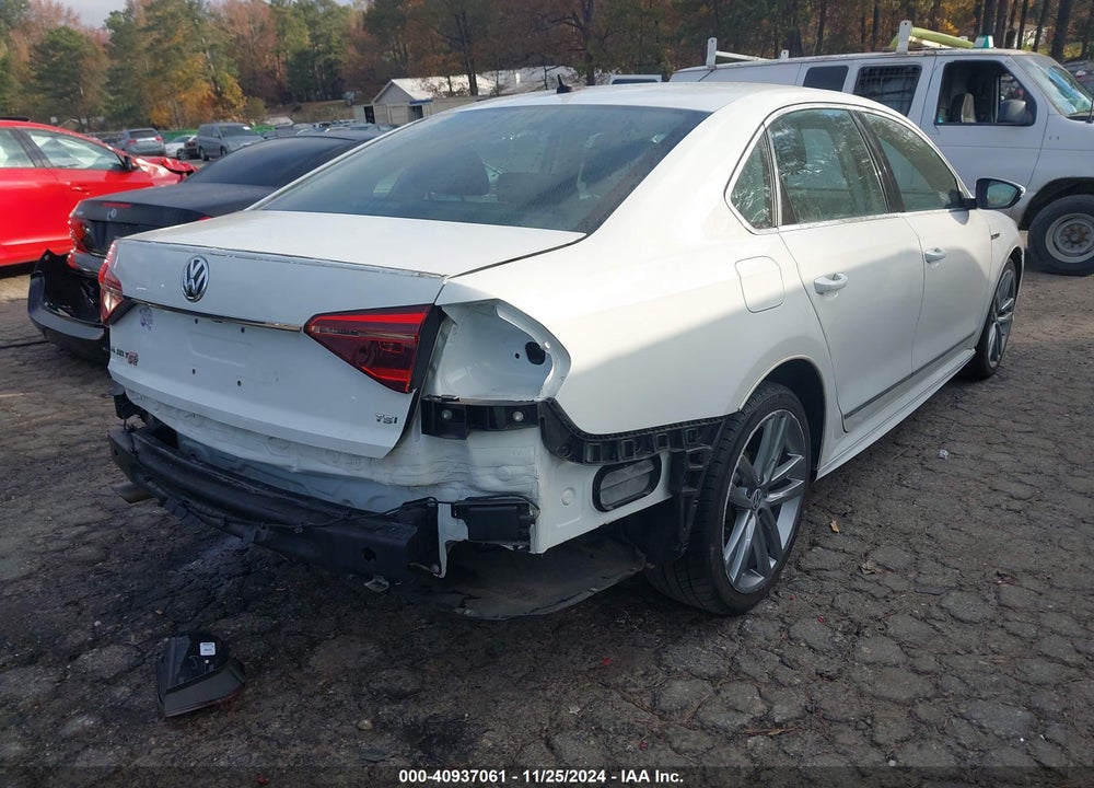 2017 VOLKSWAGEN PASSAT 1.8T R-LINE VIN: 1VWDT7A31HC001692
