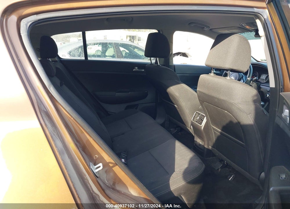 2020 KIA SPORTAGE LX VIN: KNDPMCAC2L7759872