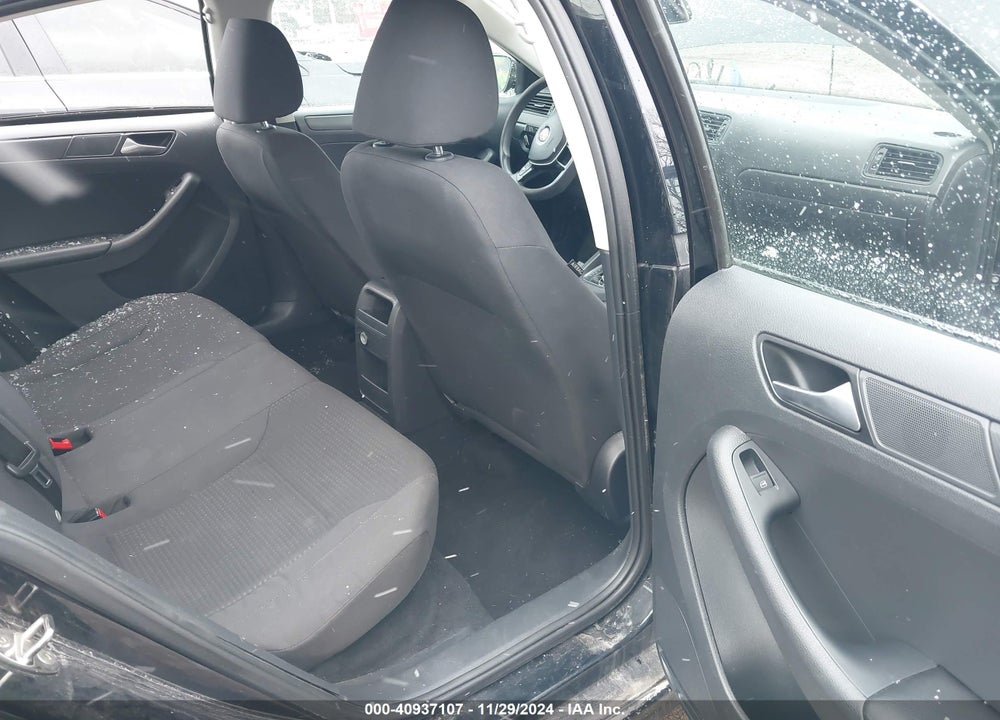 2015 VOLKSWAGEN JETTA 2.0L S VIN: 3VW2K7AJ3FM250001