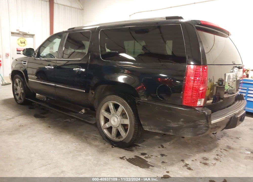 2010 CADILLAC ESCALADE ESV PREMIUM VIN: 1GYUKJEF5AR159473