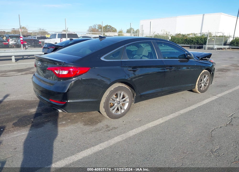 2017 HYUNDAI SONATA VIN: 5NPE24AF8HH563256