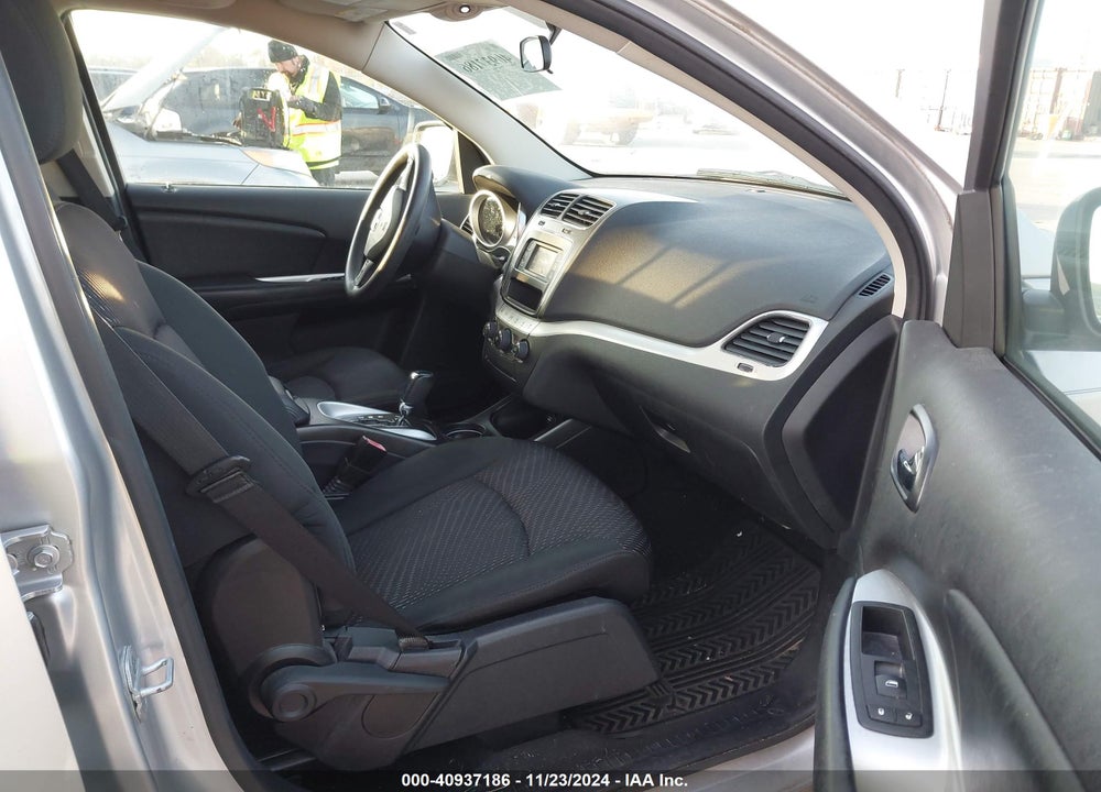 2011 DODGE JOURNEY MAINSTREET VIN: 3D4PG1FG7BT526834