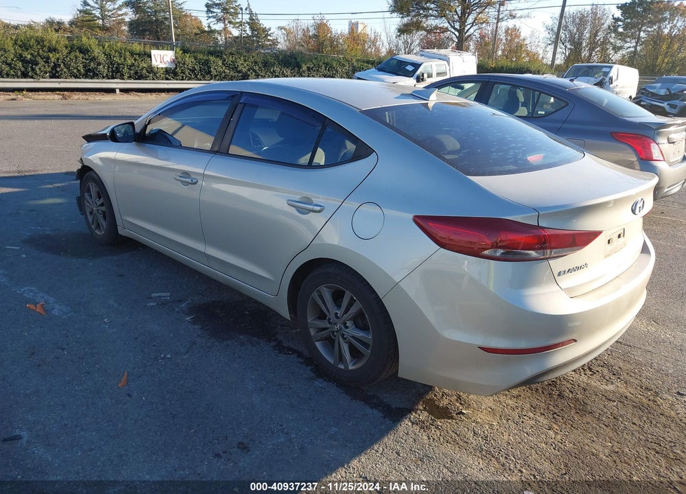 2017 HYUNDAI ELANTRA SE VIN: 5NPD84LF5HH042471