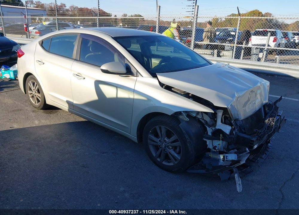 2017 HYUNDAI ELANTRA SE VIN: 5NPD84LF5HH042471