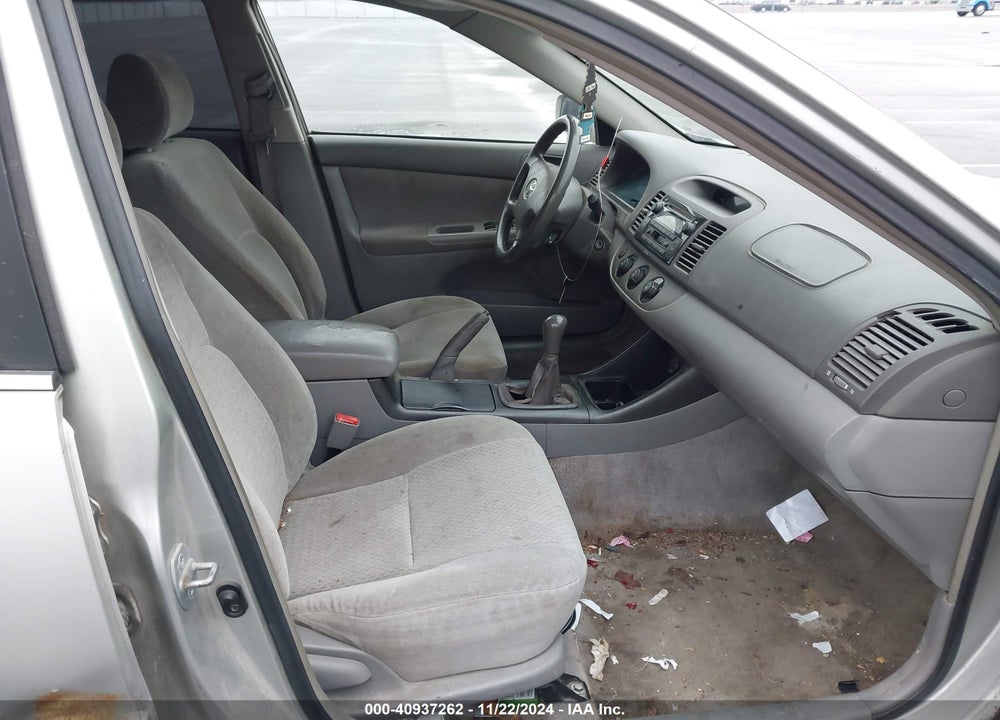 2002 TOYOTA CAMRY LE VIN: JTDBE32KX20020897