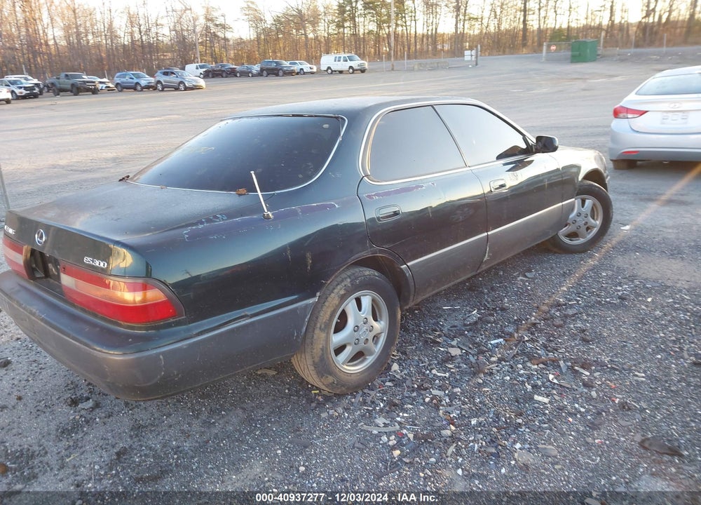 1995 LEXUS ES 300 VIN: JT8GK13T2S0121392
