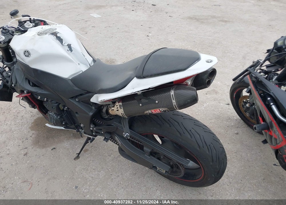 2012 YAMAHA YZFR1 VIN: JYARN23E2CA012950