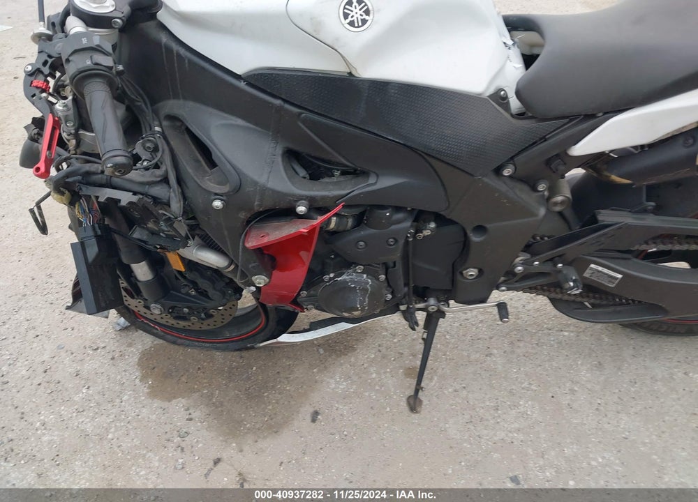 2012 YAMAHA YZFR1 VIN: JYARN23E2CA012950
