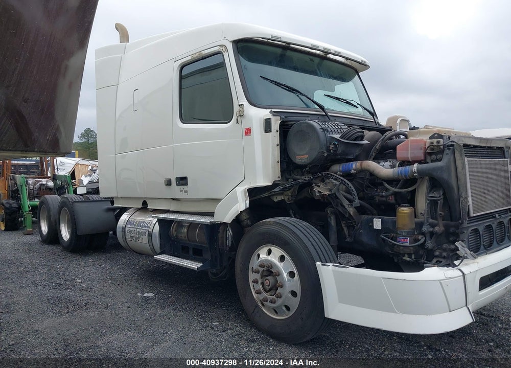2014 VOLVO VN VNL VIN: 4V4NC9TH9EN171993