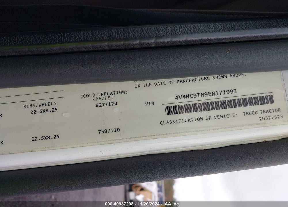 2014 VOLVO VN VNL VIN: 4V4NC9TH9EN171993