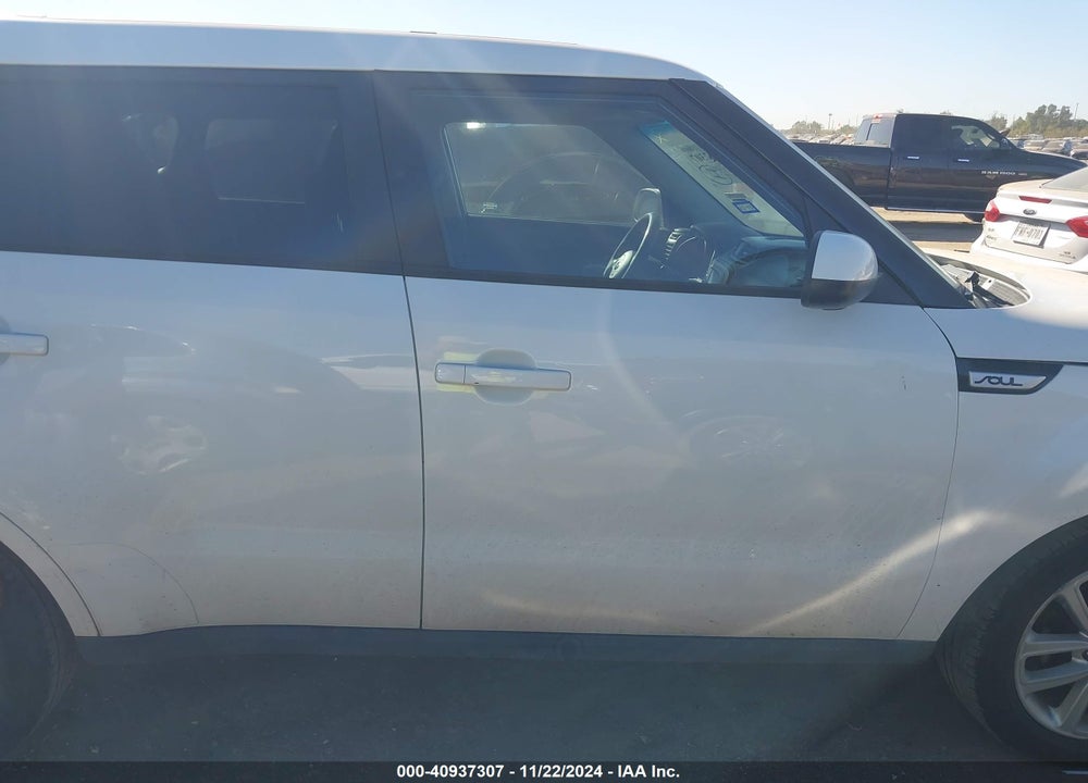 2017 KIA SOUL VIN: KNDJP3A53H7449297