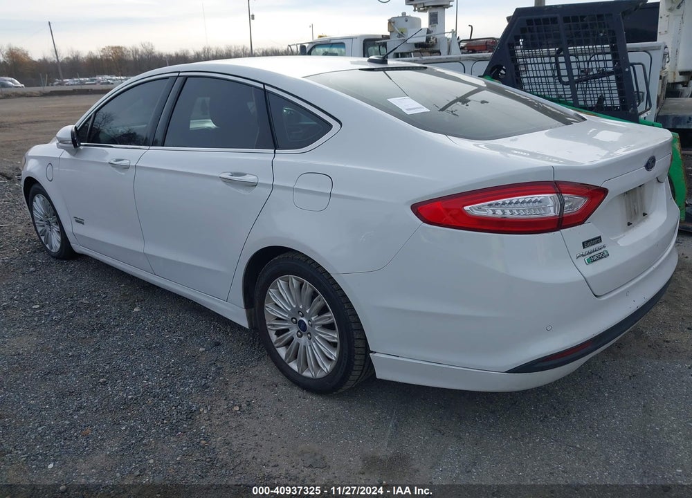 2016 FORD FUSION ENERGI SE LUXURY VIN: 3FA6P0PU4GR162373