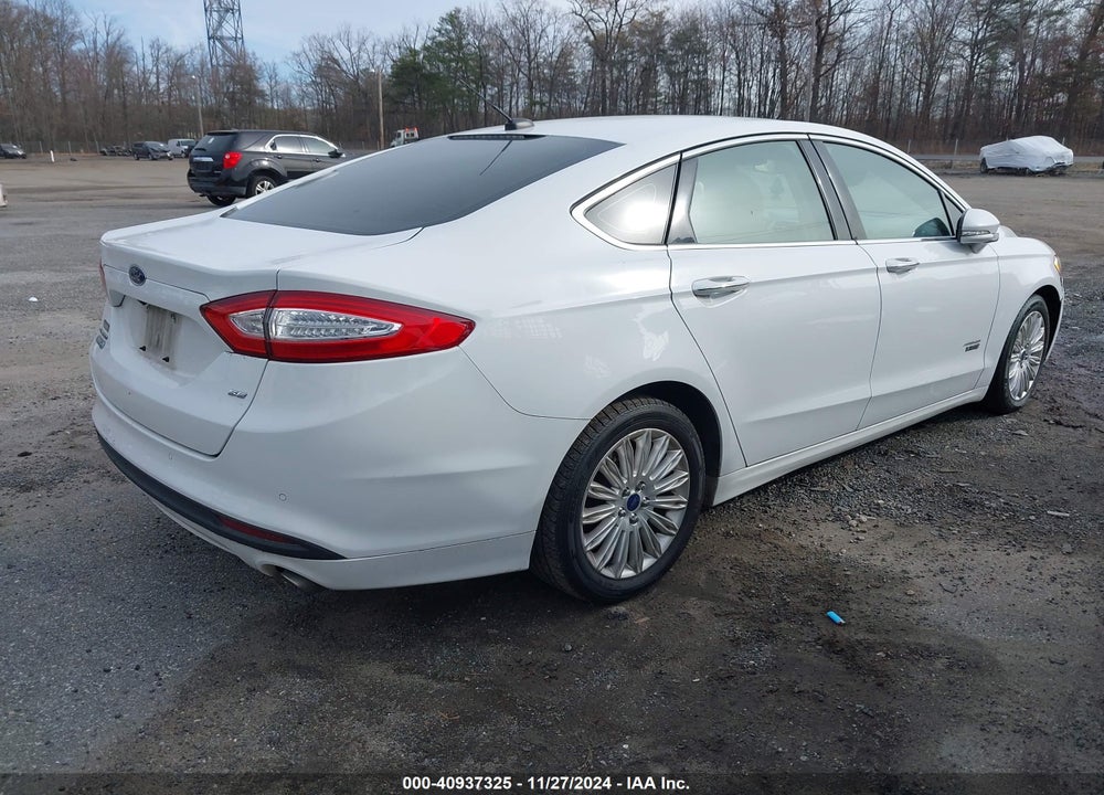 2016 FORD FUSION ENERGI SE LUXURY VIN: 3FA6P0PU4GR162373