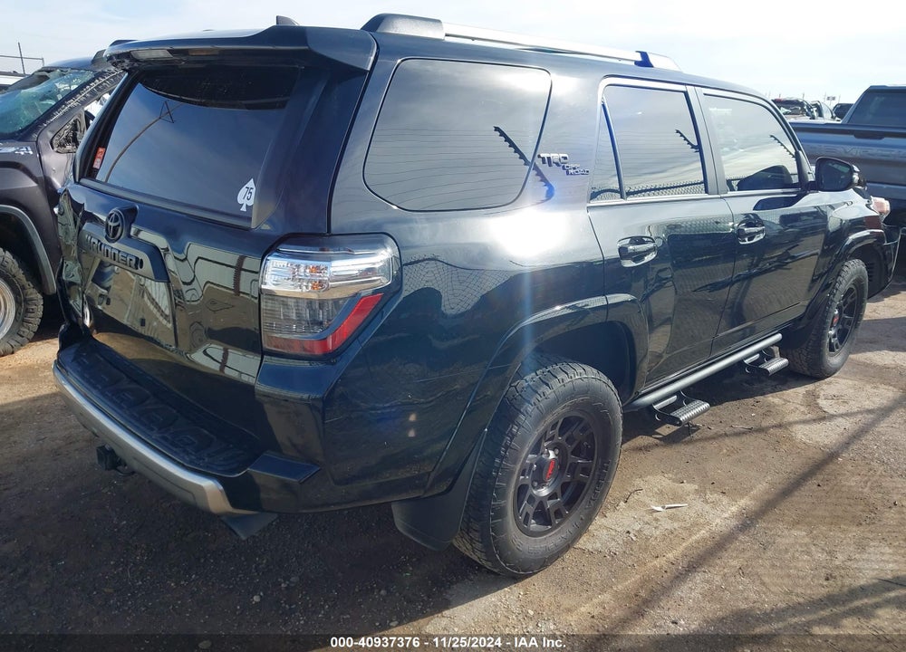 2018 TOYOTA 4RUNNER TRD OFF ROAD PREMIUM VIN: JTEBU5JR5J5551967