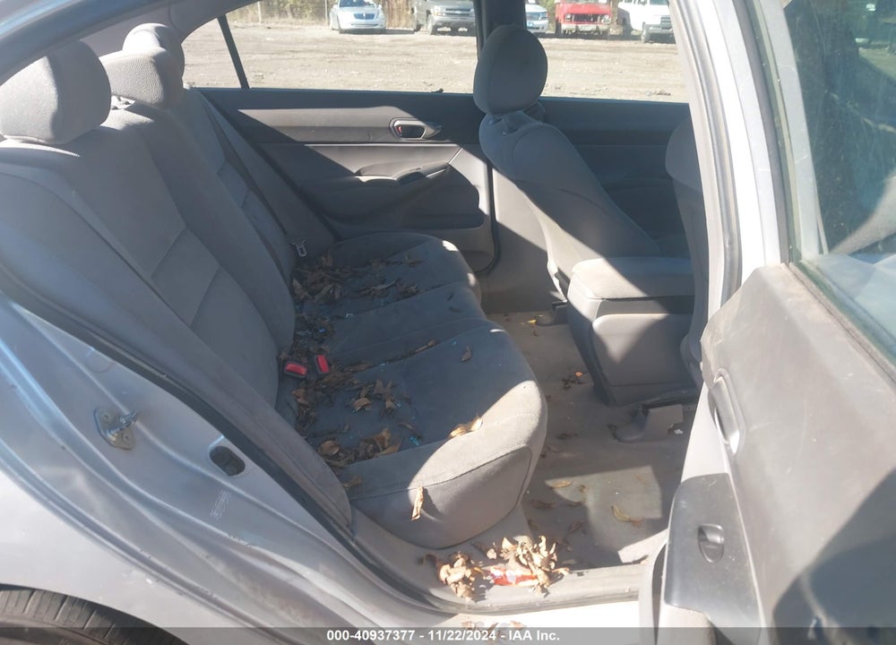2007 HONDA CIVIC VIN: 1HGFA15587L102304