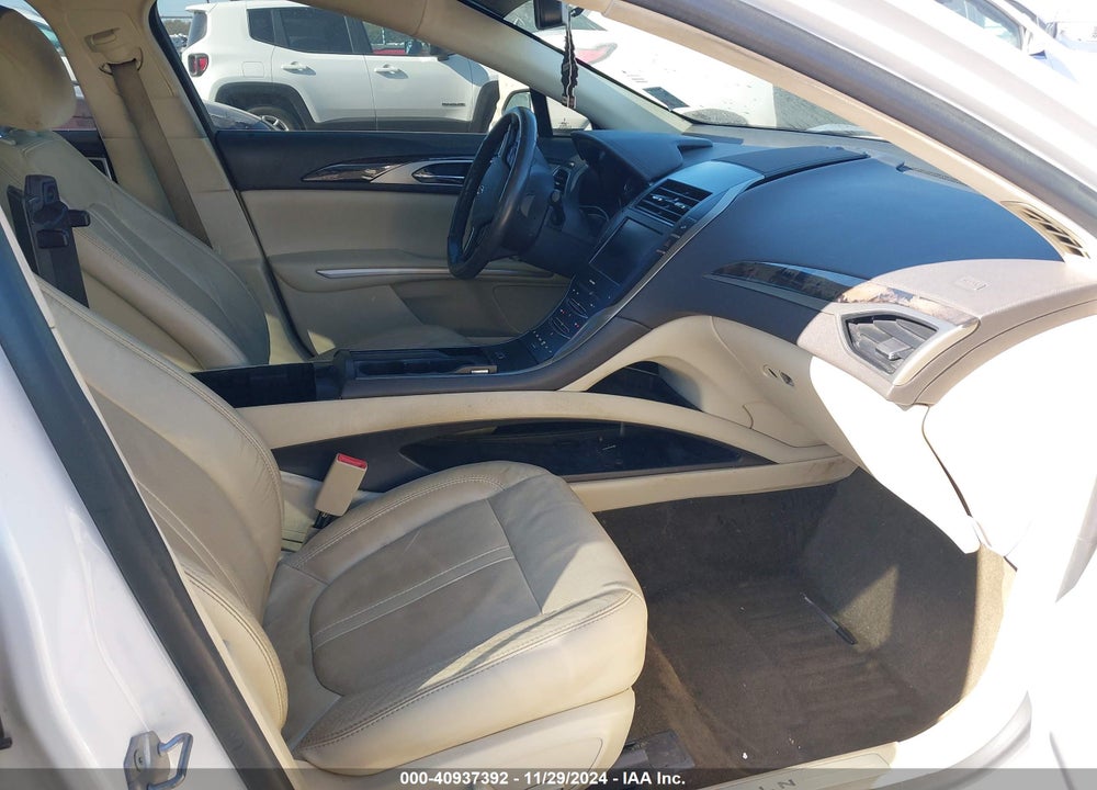 2013 LINCOLN MKZ VIN: 3LN6L2LU5DR828607