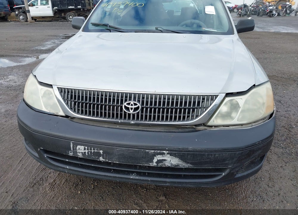 2001 TOYOTA AVALON XL VIN: 4T1BF28B31U194117
