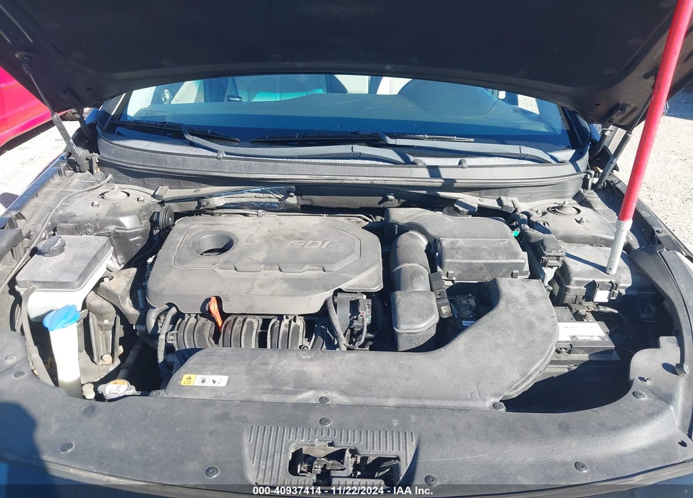 2015 HYUNDAI SONATA SE VIN: 5NPE24AF9FH003131