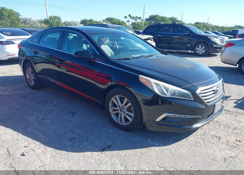 2015 HYUNDAI SONATA SE VIN: 5NPE24AF9FH003131