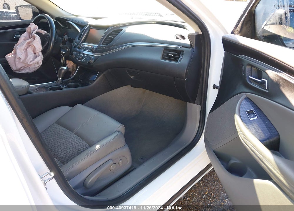 2017 CHEVROLET IMPALA 1LT VIN: 1G1105S3XHU212717