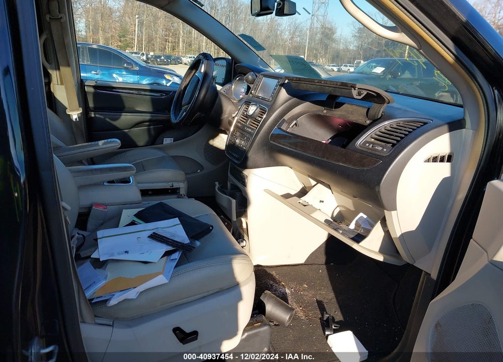 2012 CHRYSLER TOWN & COUNTRY TOURING-L VIN: 2C4RC1CG6CR170984