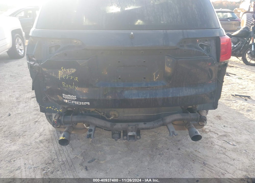 2017 GMC ACADIA VIN: 1GKKNNLS5HZ309012
