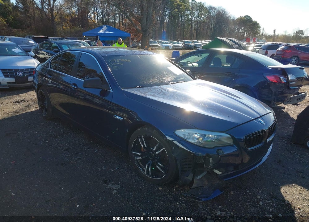 2013 BMW 528I XDRIVE VIN: WBAXH5C57DDW15605
