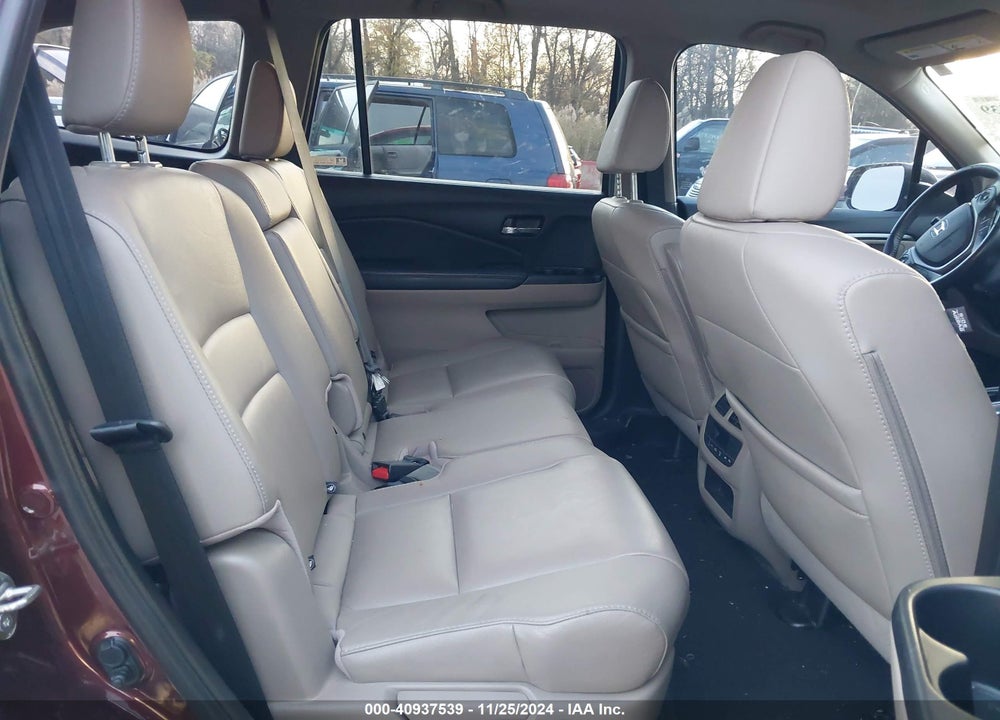 2018 HONDA PILOT EX-L VIN: 5FNYF6H53JB034120