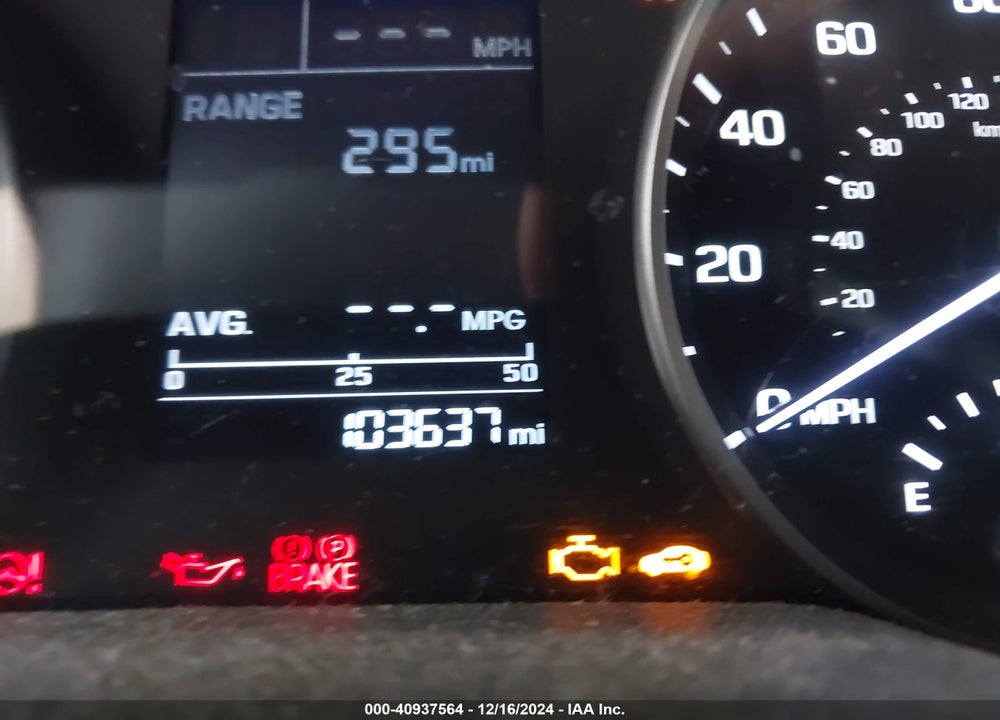 2017 HYUNDAI ELANTRA SE VIN: KMHD74LF9HU393646