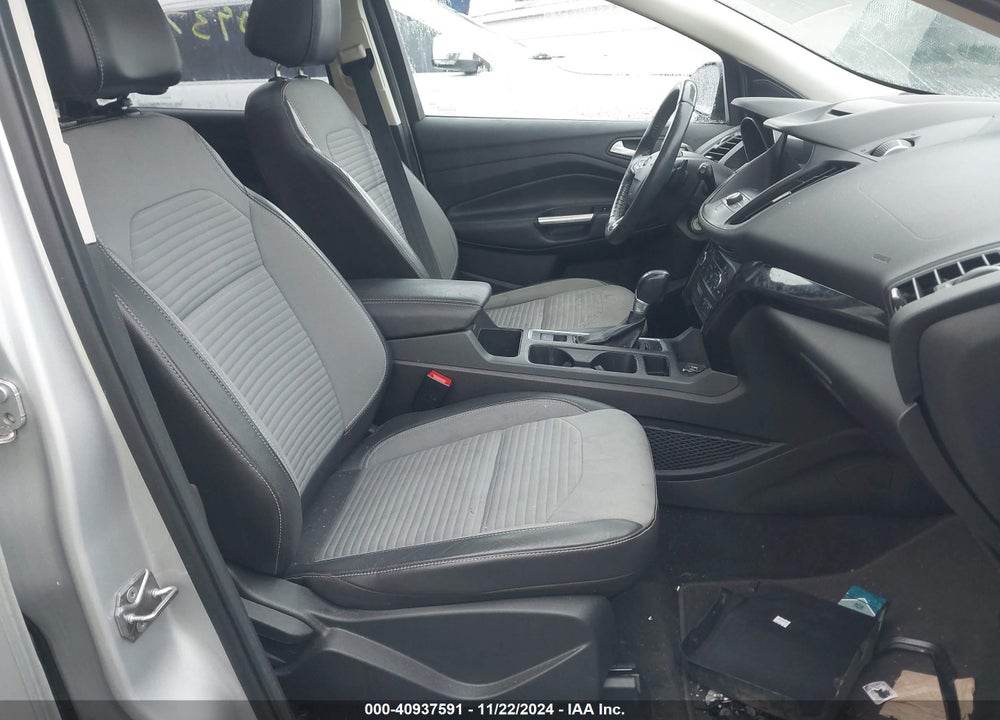 2017 FORD ESCAPE SE VIN: 1FMCU0GD3HUE05361