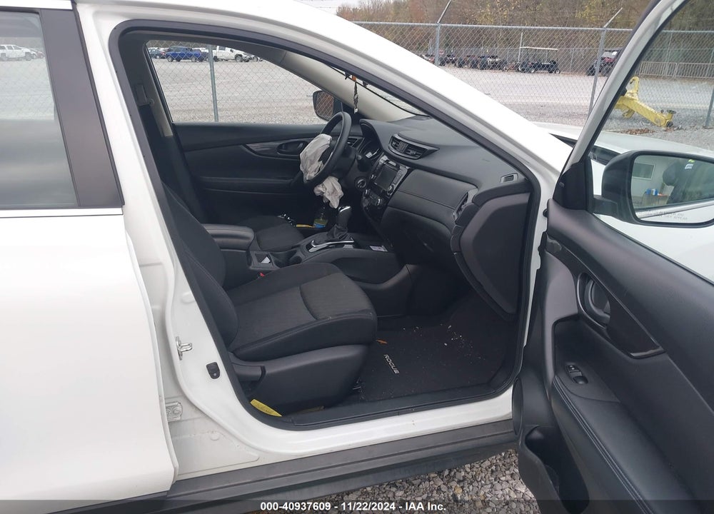 2020 NISSAN ROGUE S FWD VIN: JN8AT2MT4LW040678